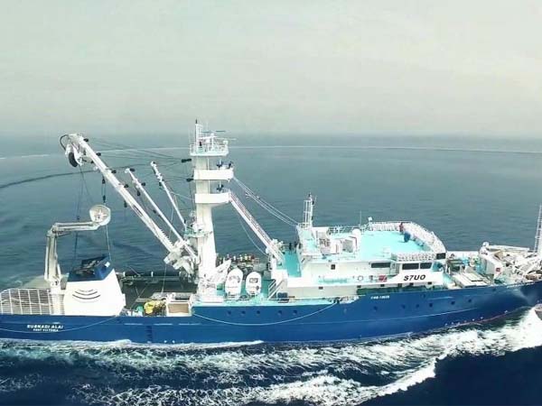 مستشعر درجة حرارة لاسلكي لمراقبة قوارب الصيد