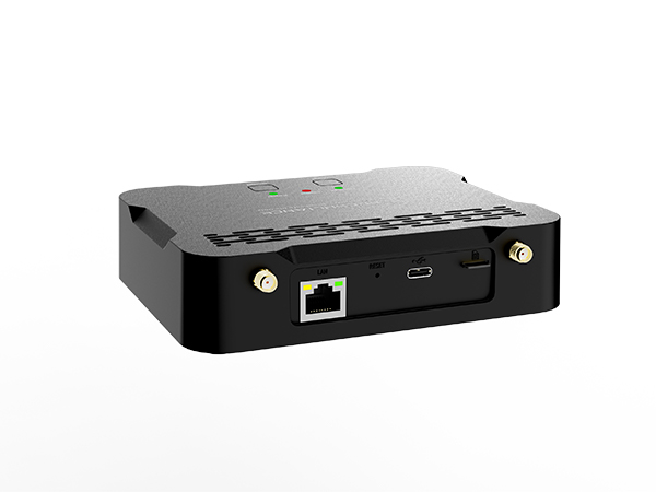 بوابة G2000 4G/WiFi/LAN LoRa لمراقبة درجة الحرارة في الوقت الفعلي لمستودعات المساحات الكبيرة